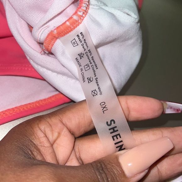 𝅺one piece bathing suit - Picture 3 of 3